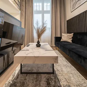  Apartment D37 - Dohany Street Urban - Location By Bqa
